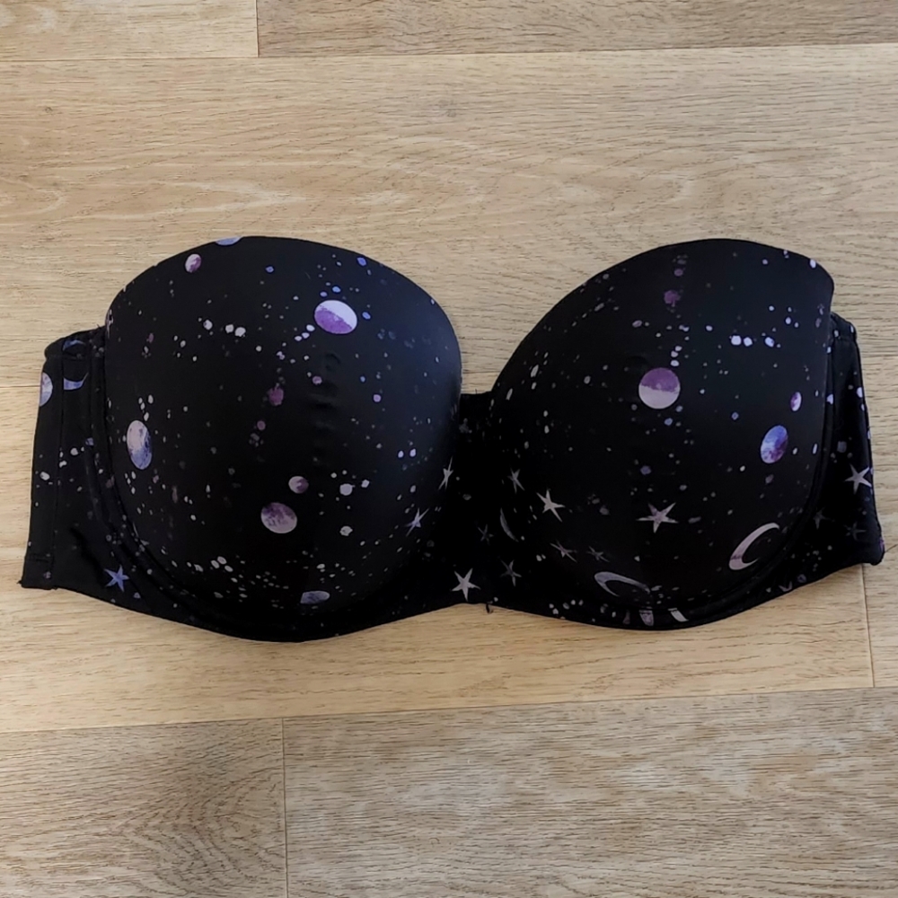 Strapless multi-way bra